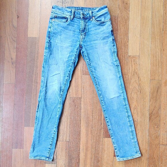 American Eagle Outfitters Light Wash Slim Straight Leg Jeans Size 29 x 34 - Picture 4 of 16